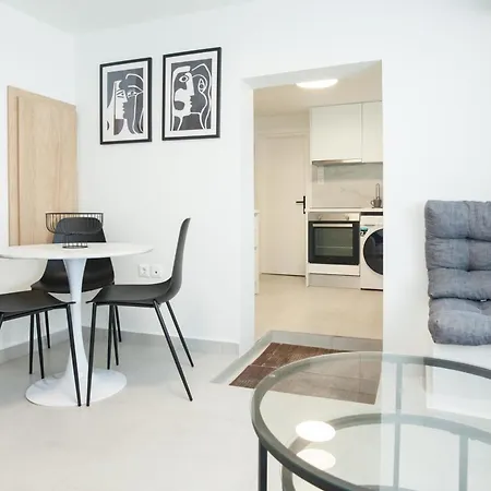 Apartment Cozy 1 Bd Basement Apt In Pagrati With Backyard