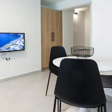 Cozy 1 Bd Basement Apt In Pagrati With Backyard Apartment Athens